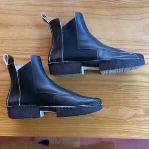Trippen Black Leather Chelsea Boot size 38